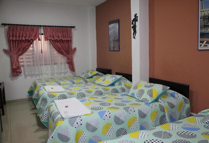 اتاق استاندارد چهار تخته, Hostal Isla Señorial