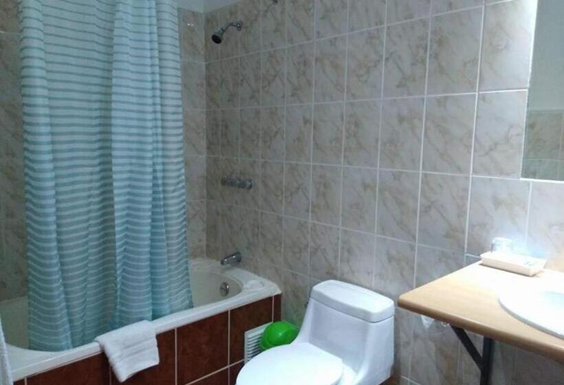 اتاق خانوادگی, La Posada Del Ingles