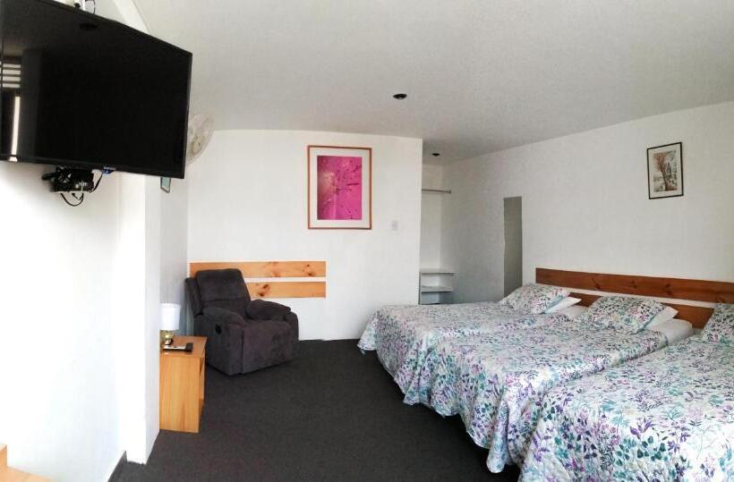 اتاق خانوادگی, La Posada Del Ingles