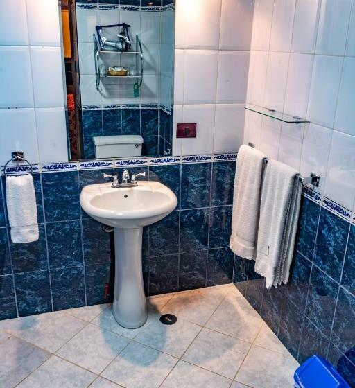 Standart Oda, Marqueses