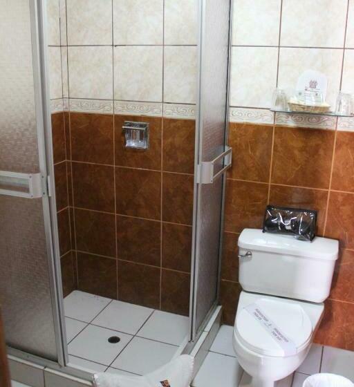 Standart Oda, Marqueses