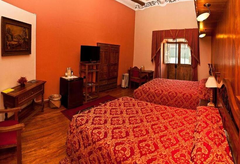 Delüks Oda, Marqueses