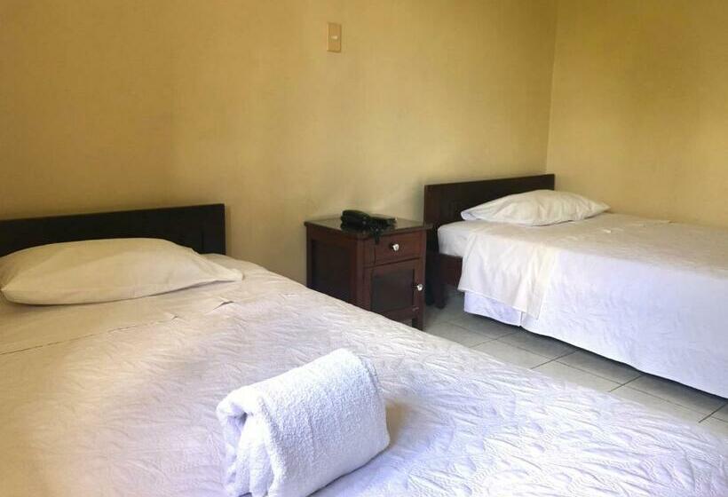 标准间, Monte Azul