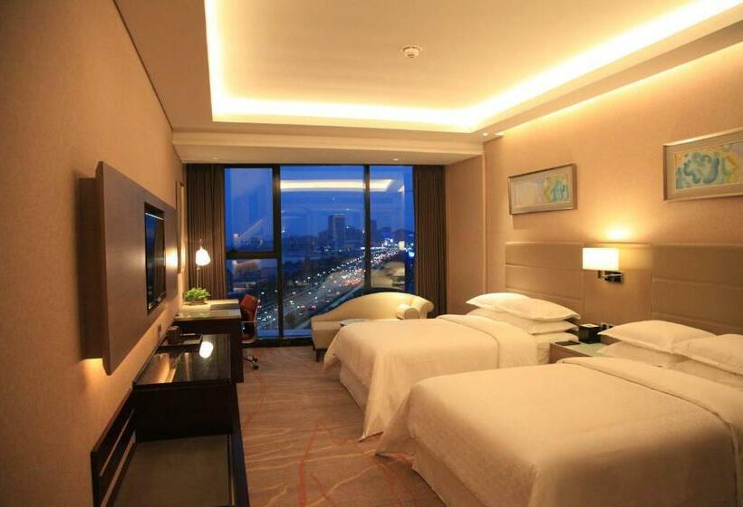 带观景的豪华间, Sheraton Qingdao West Coast