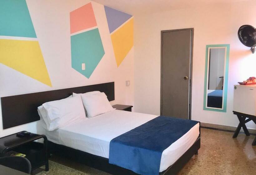 اتاق استاندارد یک نفره, San Fermin Pereira