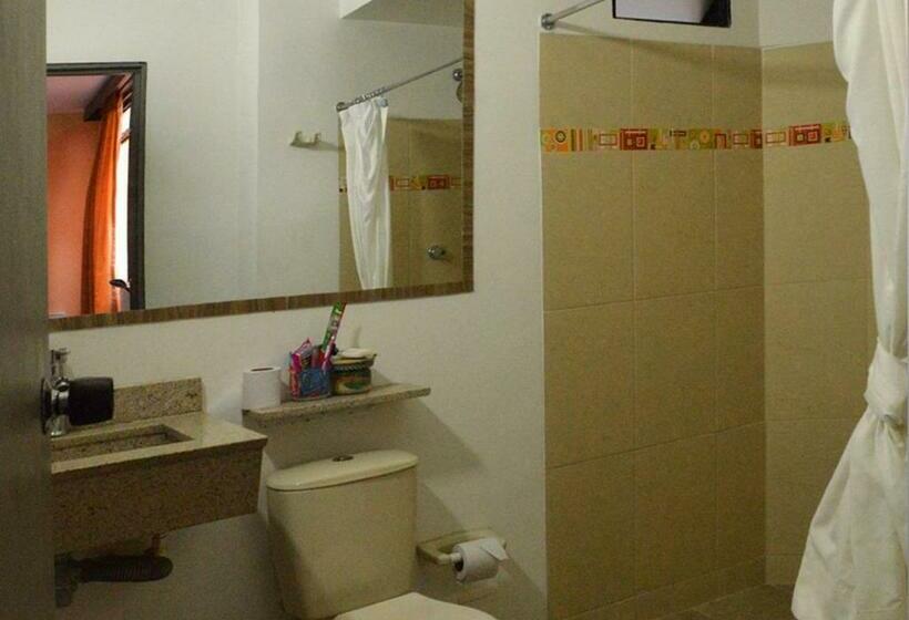 اتاق استاندارد, San Fermin Pereira