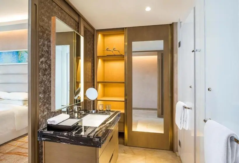 Deluxe-huone King-vuode Näköala, Sheraton Qingdao West Coast