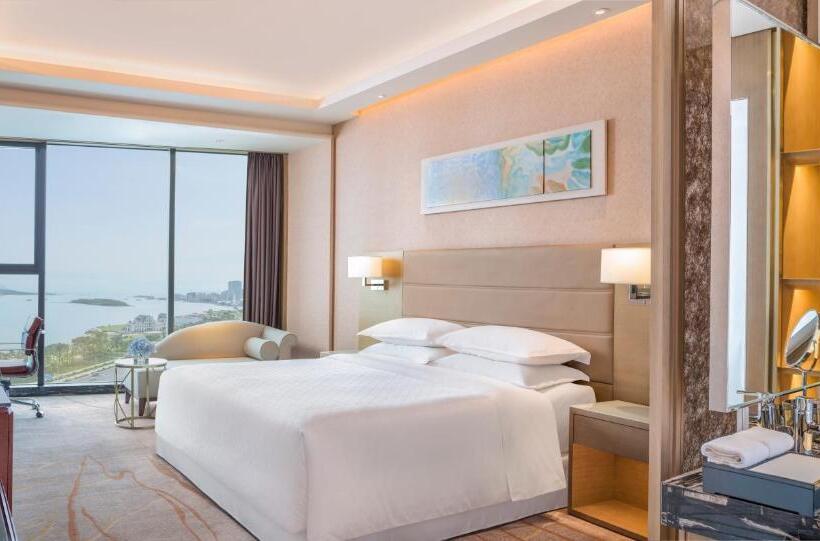 高级客房, Sheraton Qingdao West Coast