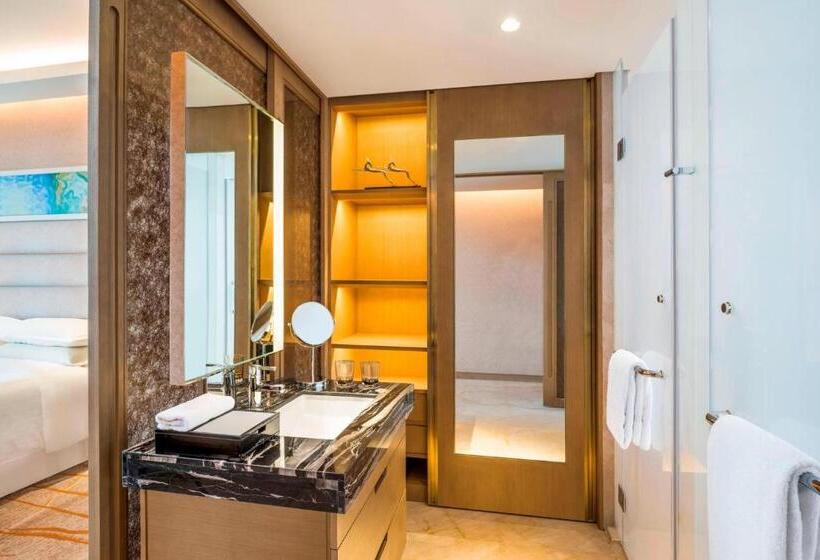 高级客房, Sheraton Qingdao West Coast