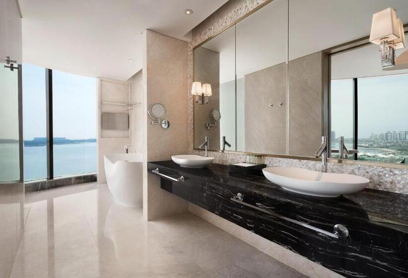 高级套房, Sheraton Qingdao West Coast