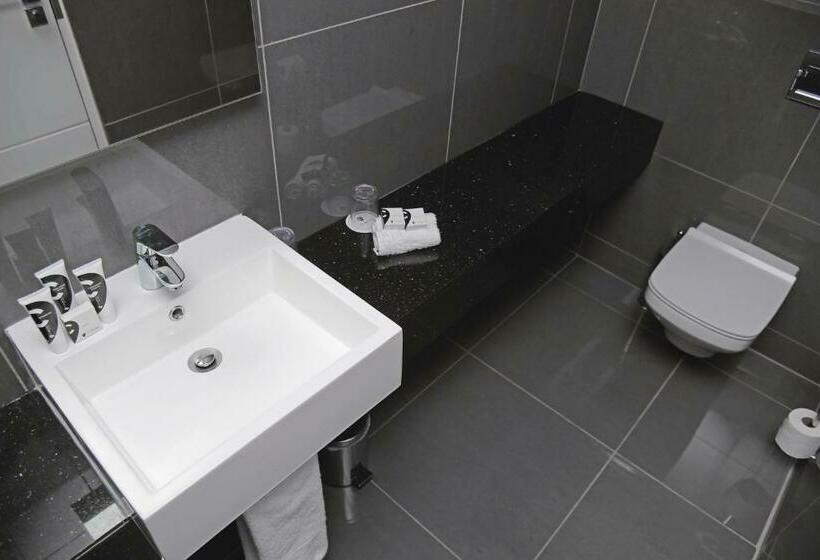 标准间, The Capital Menlyn Maine