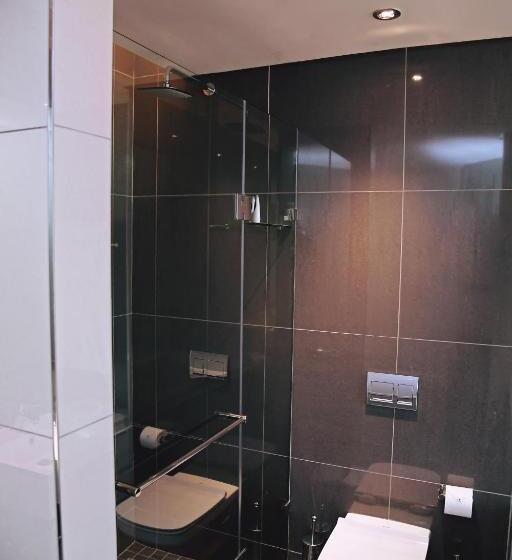 行政房间, The Capital Menlyn Maine