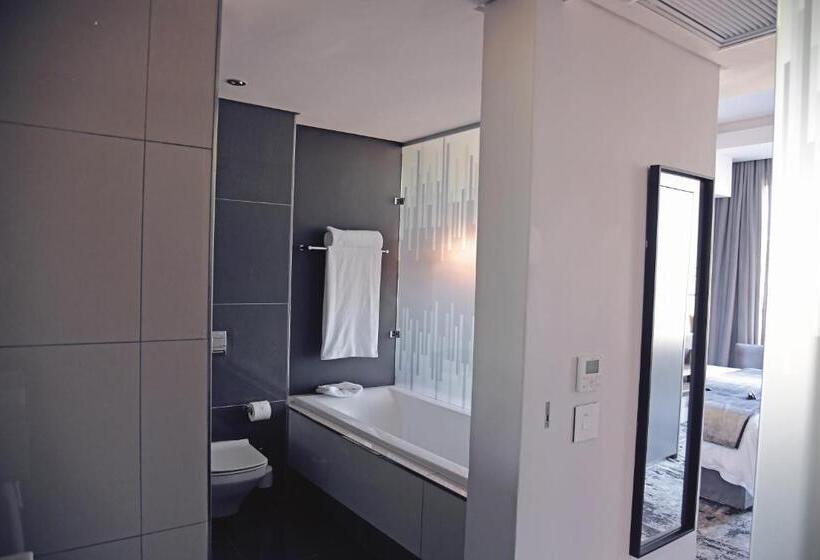 Апартаменты 1 Спальня, The Capital Menlyn Maine