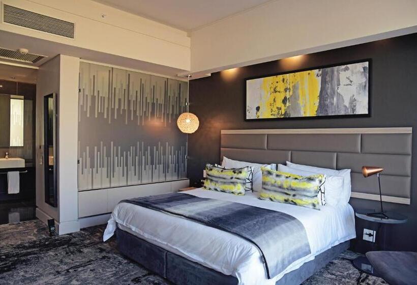 带2个卧室的公寓, The Capital Menlyn Maine