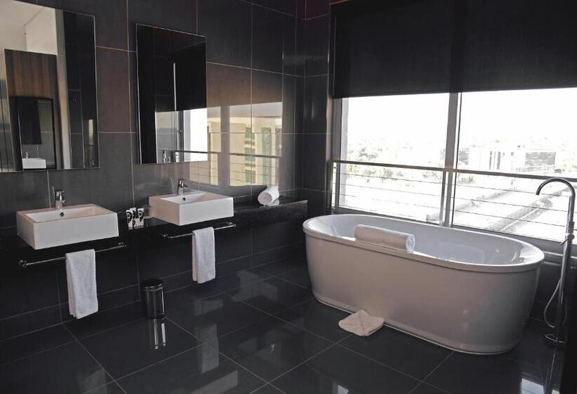 Апартаменты Пентхаус 1 Спальня, The Capital Menlyn Maine