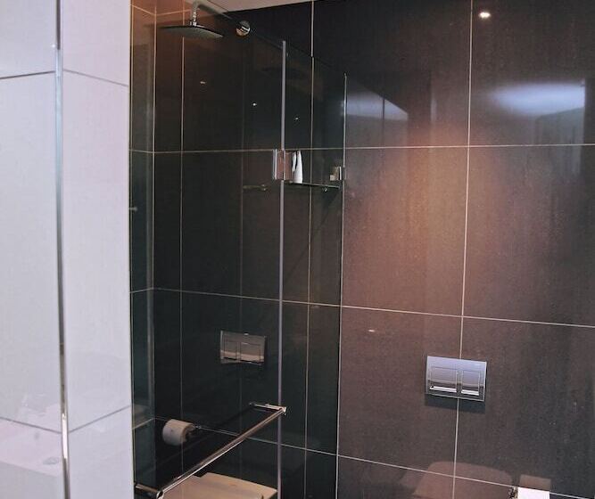 Номер Executive, The Capital Menlyn Maine