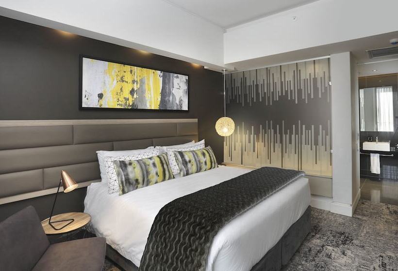 行政房间, The Capital Menlyn Maine