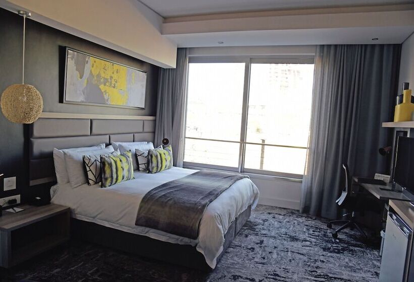 带2个卧室的公寓, The Capital Menlyn Maine