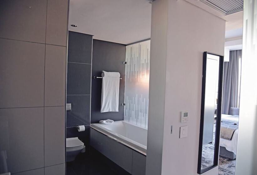 带3个卧室的公寓, The Capital Menlyn Maine