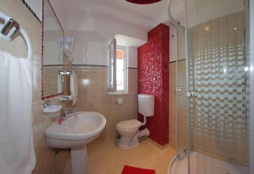 标准间, Vila Diamond