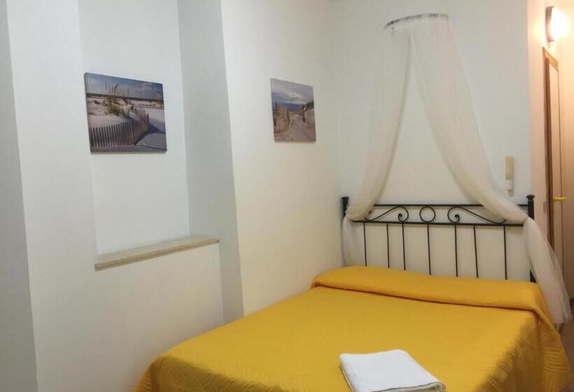 エコノミールーム, Villa Lina