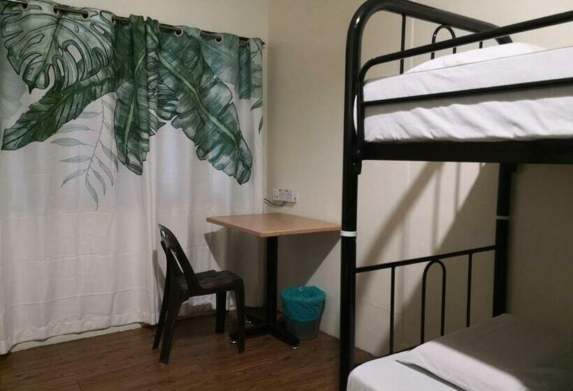سرير فى غرفة مشتركه, Akinabalu Youth Hostel