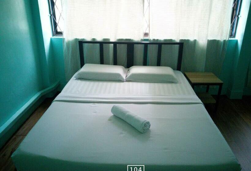 غرفة قياسية مطلة على المدينة, Akinabalu Youth Hostel