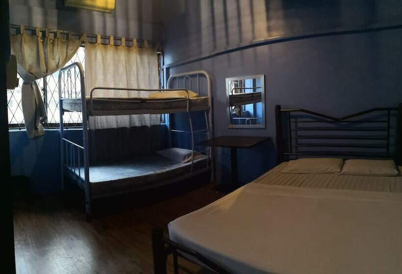 غرفة عائلية, Akinabalu Youth Hostel