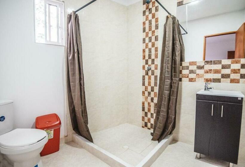 اتاق استاندارد با تخت بزرگ, The Rock House Eco