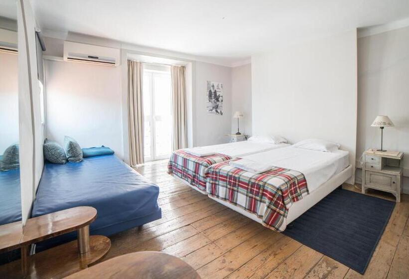 اتاق استاندارد سه نفره, Goodmorning Solo Traveller Hostel