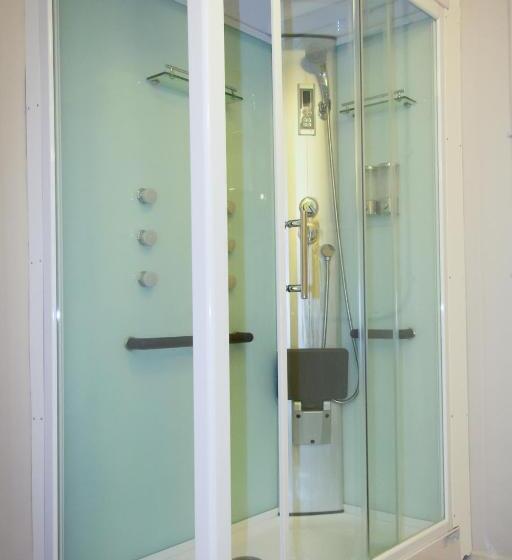 اتاق استاندارد سه نفره, Goodmorning Solo Traveller Hostel