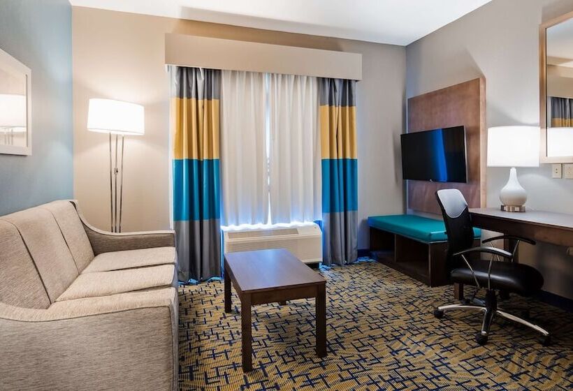 套房, Spark By Hilton Erie