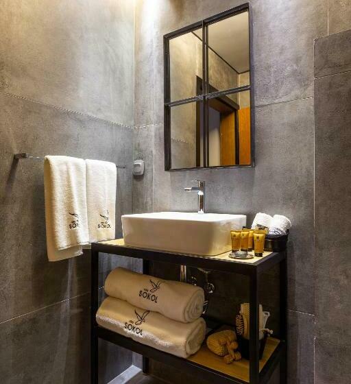 סוויטה, Villa Sokol