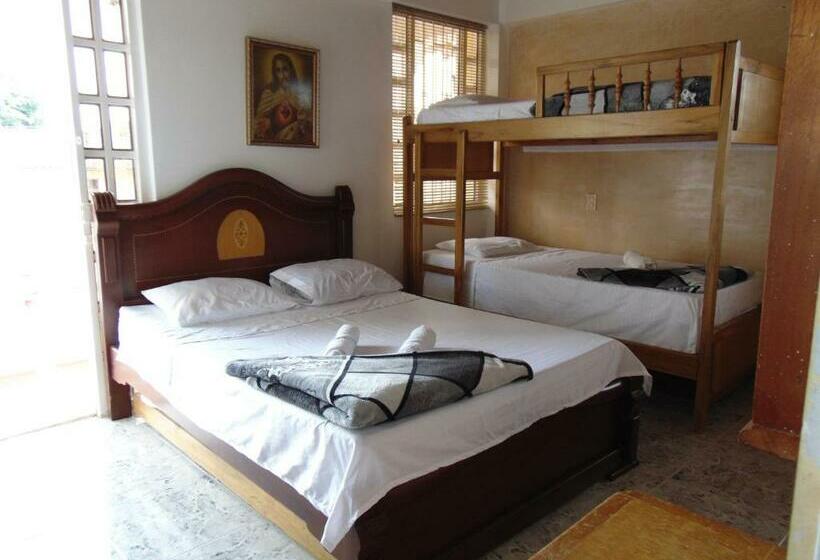 Habitación Familiar, Casa Campestre La Colombiana