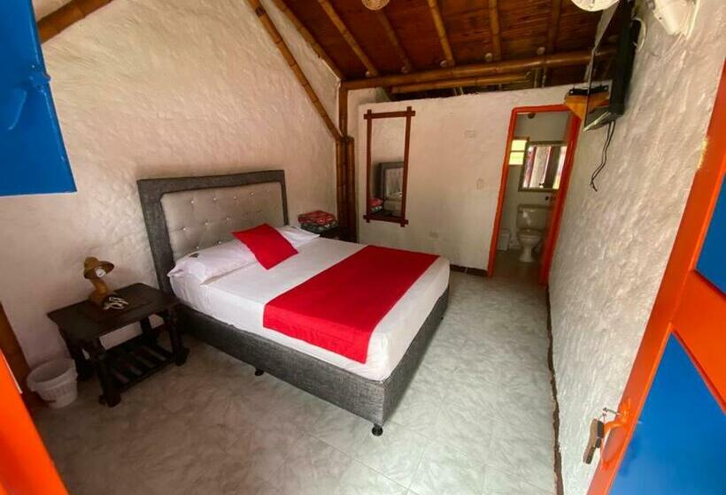 اتاق استاندارد, De La Vega