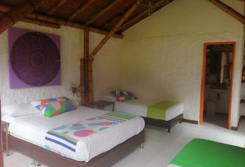 اتاق استاندارد چهار تخته, De La Vega