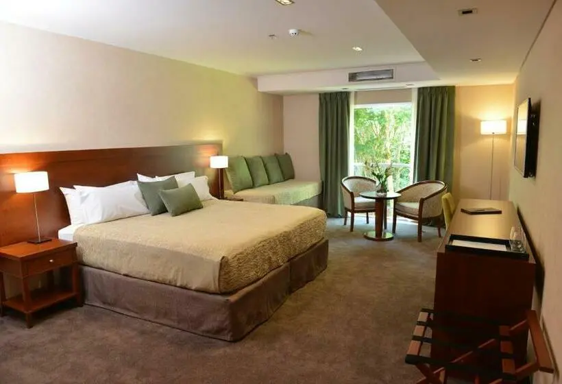 اتاق راحتی سه تخته, Falls Iguazú Hotel & Spa