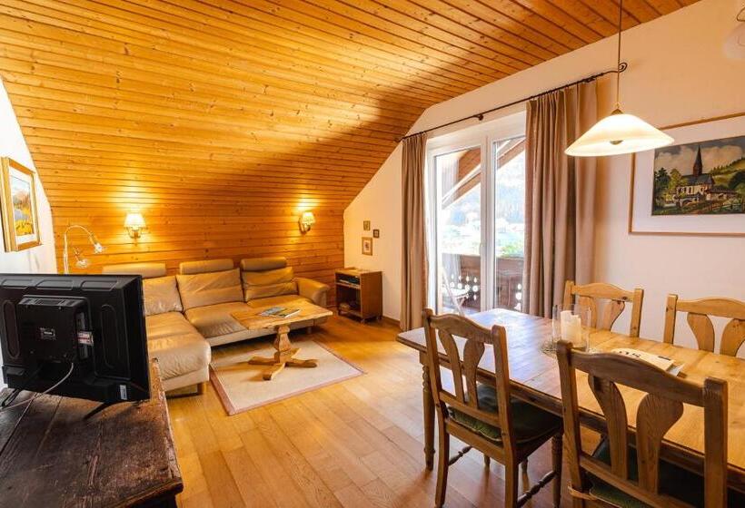 شقة غرفتين نوم مزودة بشُرفة, Gasthof Appartements Sportalm