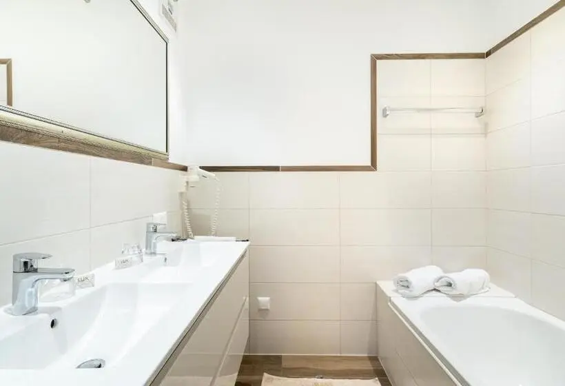 バルコニー付２ベッドルームアパートメント, Gasthof Appartements Sportalm