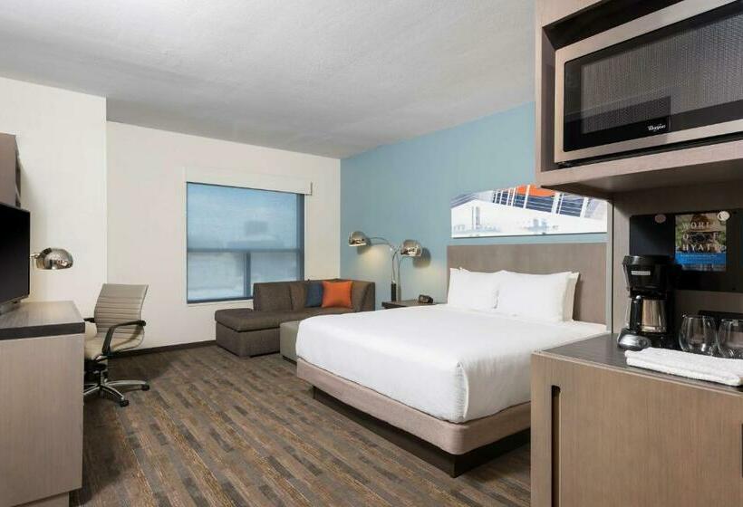 غرفة قياسية سرير كينج لذوى الإحتياجات الخاصة, Hyatt House Austin/downtown