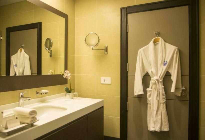 Suite, Kin Plaza Arjaan By Rotana