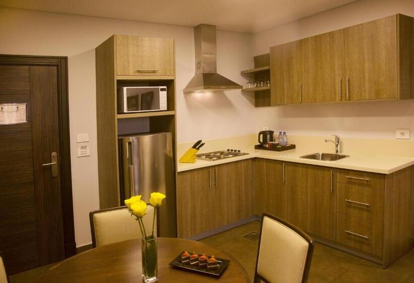 Suite 2 Dormitoris, Kin Plaza Arjaan By Rotana