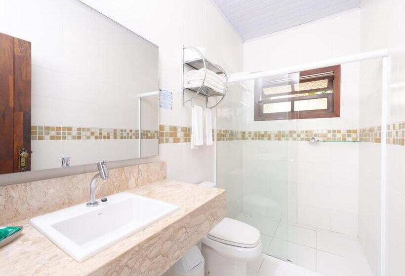 غرفة ديلوكس رباعية, Pousada Perequê