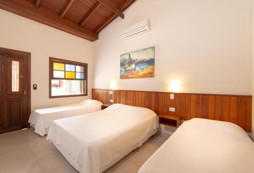 غرفة ديلوكس رباعية, Pousada Perequê