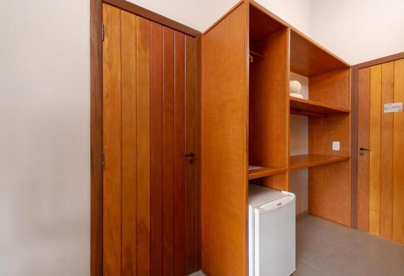 غرفة ديلوكس ثلاثية, Pousada Perequê