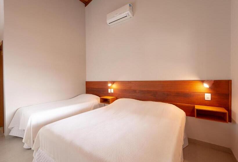 غرفة ديلوكس ثلاثية, Pousada Perequê