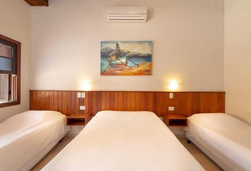 غرفة ديلوكس رباعية, Pousada Perequê