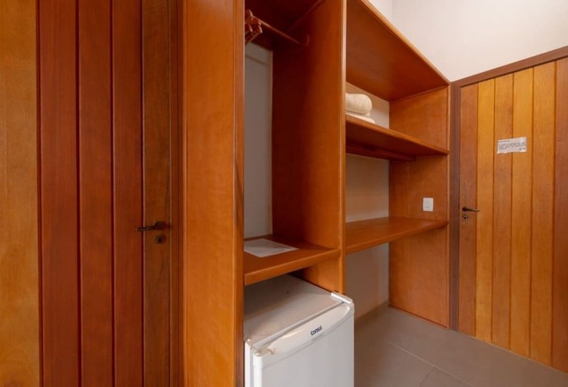 غرفة ديلوكس ثلاثية, Pousada Perequê