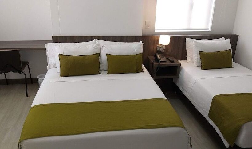 Номер Стандарт Трехместный, Santiago De Arma