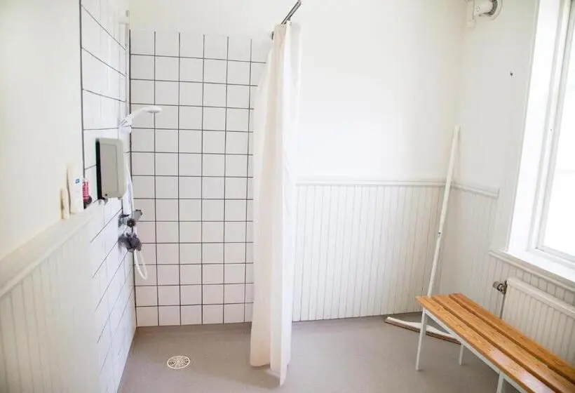 バス共有のスタンダードルーム, Stiftsgården Hostel Skellefteå